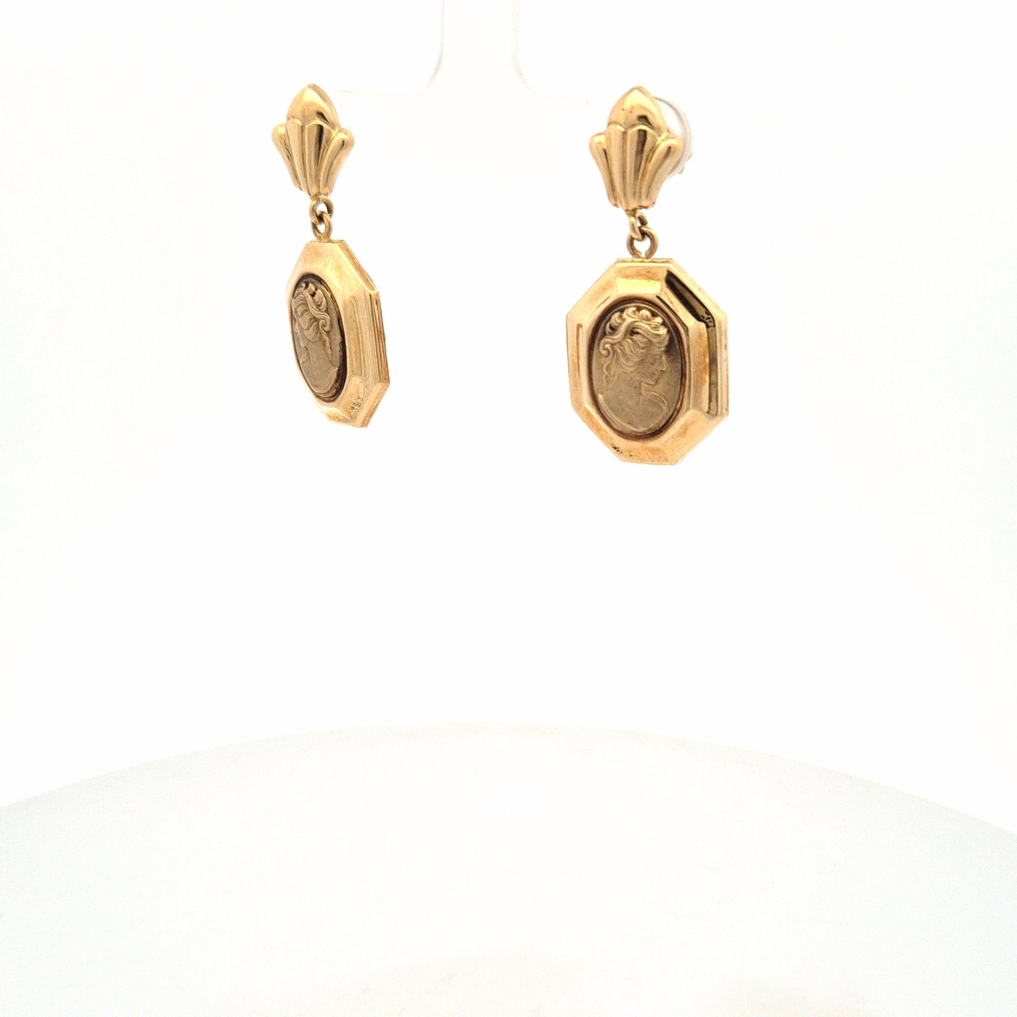 Vintage-geïnspireerde geelgouden camee-oorbellen