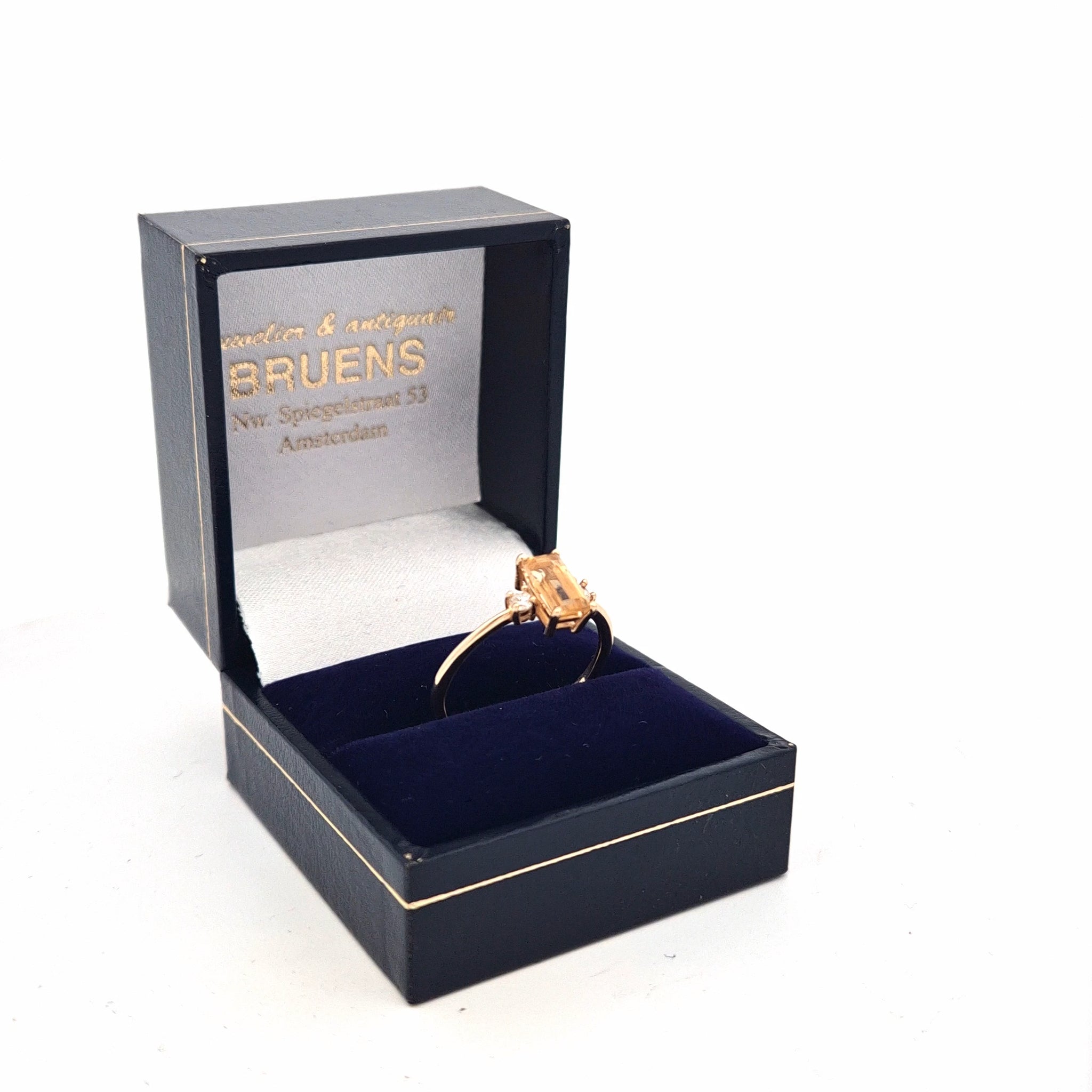 14k Geel gouden ring met diamanten en een trapsgewijs geslepen citrien